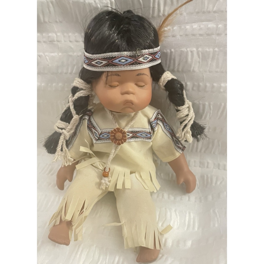 Goldenvale 1/2000 - Porcelain Native American Sleeping Doll - Maxine, Collectors
